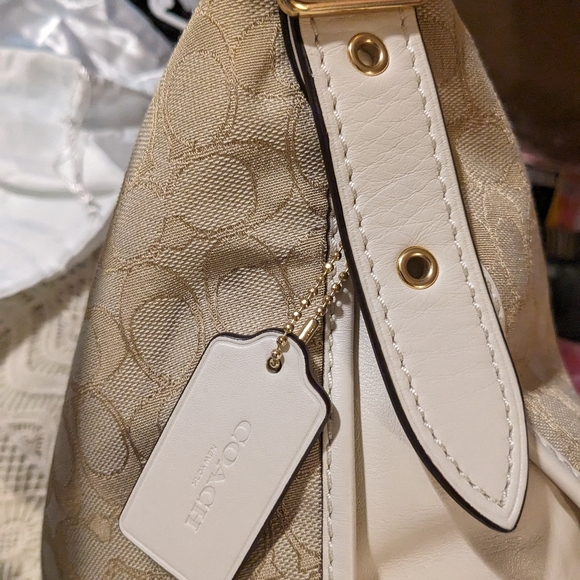 Preloved Coach purse - Picture 2 of 12